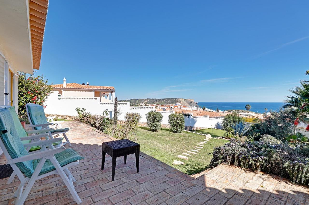 Casa Das Flores By Portucasa Montinhos da Luz Dış mekan fotoğraf